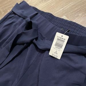 Navy paperbag tie pants (new with tags)